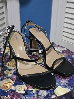 Mix No. 6 Black Strappy Block Heel Sandals